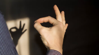 упражнение китайской гимнастики для пальцев рук